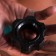 Anillo para el pene JET Zizi de 6 cm en forma de engranaje negro.