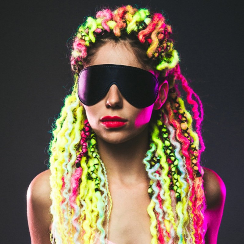 Mascherina Elastica Oscurante per Occhi SHY Rivestita in Velluto Nero 